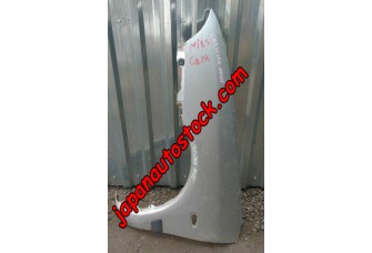 Крило Mitsubishi Carisma