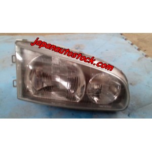 Передня фара Mitsubishi L-400