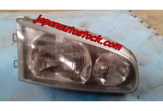 Передня фара Mitsubishi L-400