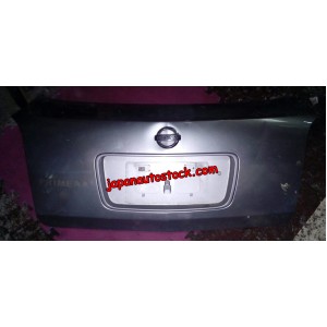 Кришка багажника Nissan Primera P12 Кришка багажника Nissan Primera P12
