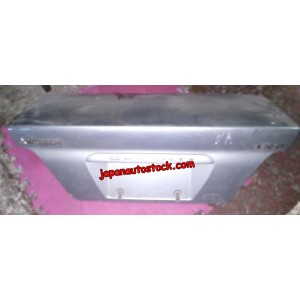 Кришка багажника Mitsubishi Galant