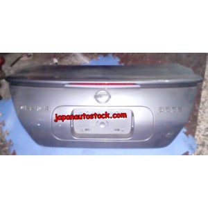 Кришка багажника Nissan Maxima A34