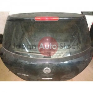 Кришка багажника Nissan Tiida